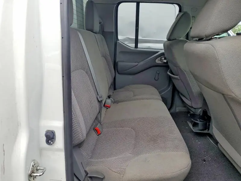 2018 NISSAN FRONTIER S  