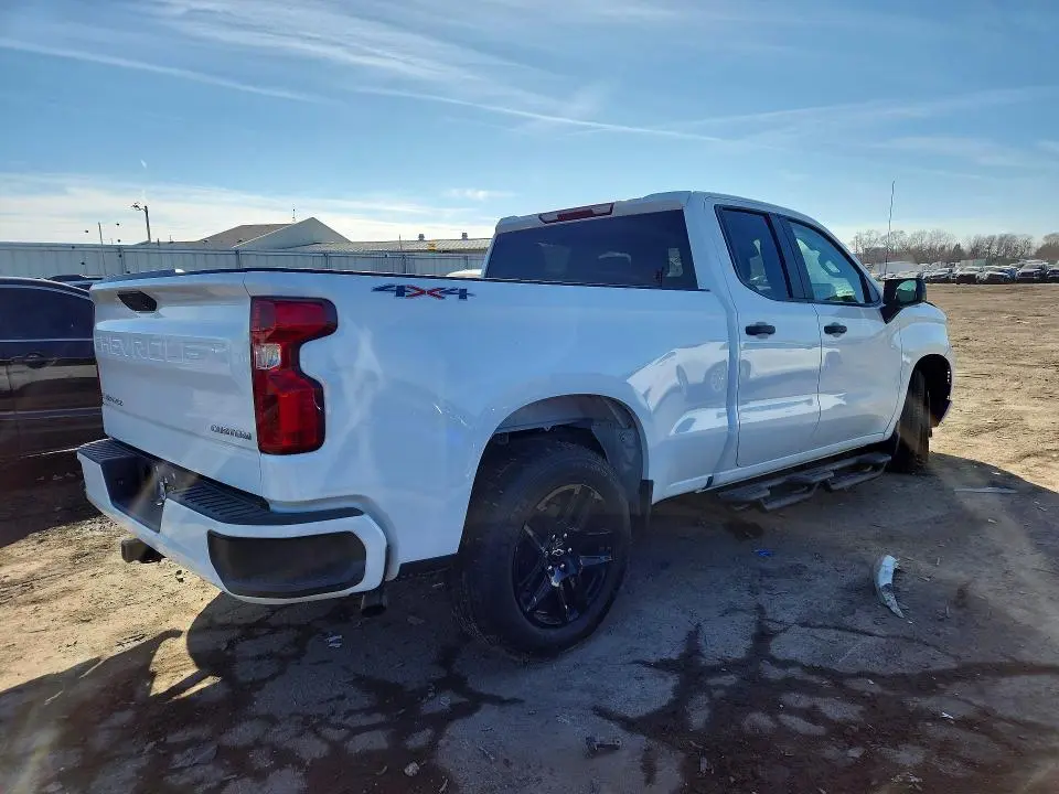 2022 CHEVROLET SILVERADO K1500 CUSTOM  
