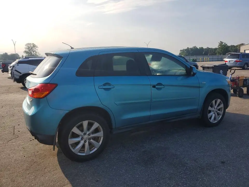 2014 MITS OUTLANDER   