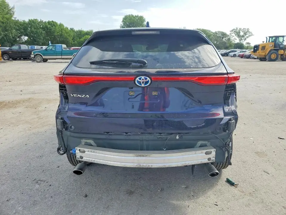 2023 TOYOTA VENZA LE  