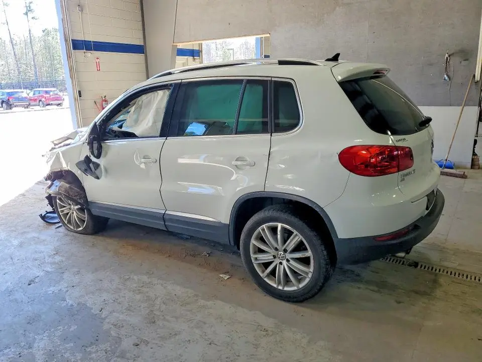 2016 VOLKSWAGEN TIGUAN S  
