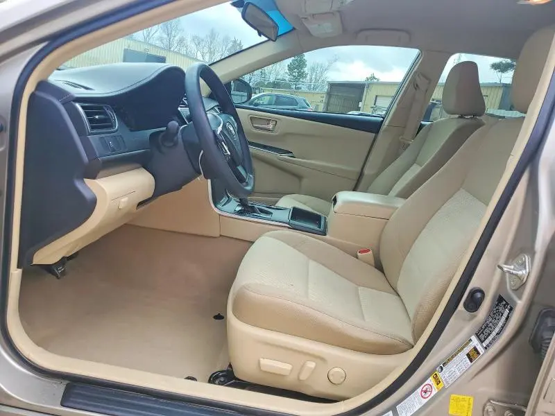 2015 TOYOTA CAMRY LE  