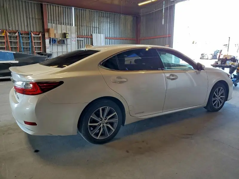2016 LEXUS ES 300H   