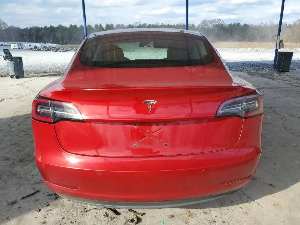 2018 TESLA MODEL 3   