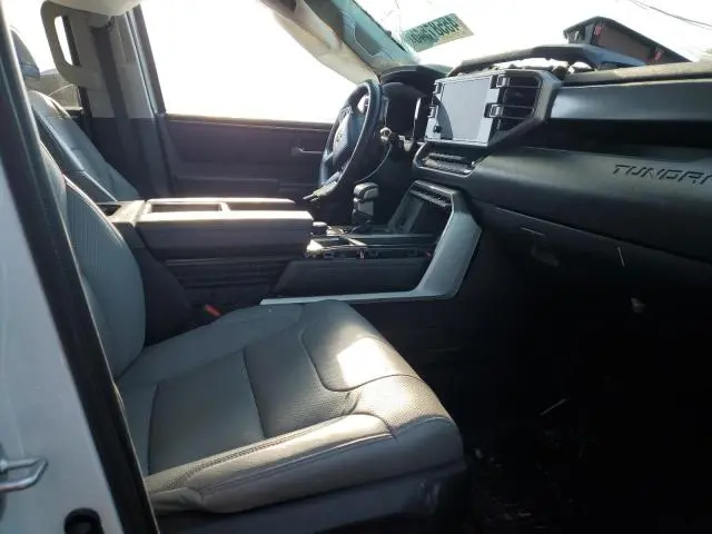 2024 TOYOTA TUNDRA CREWMAX SR  