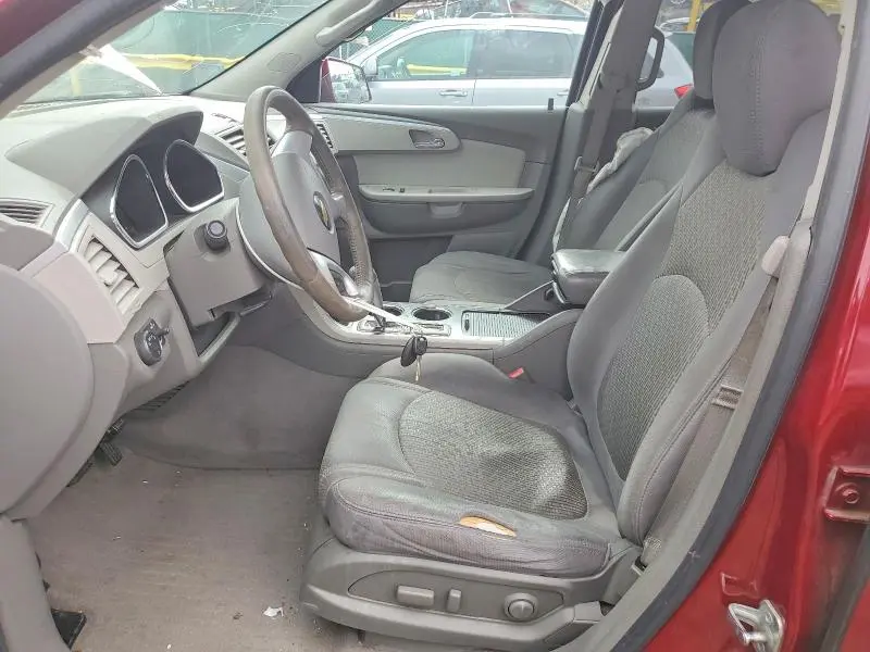 2011 CHEVROLET TRAVERSE LT  