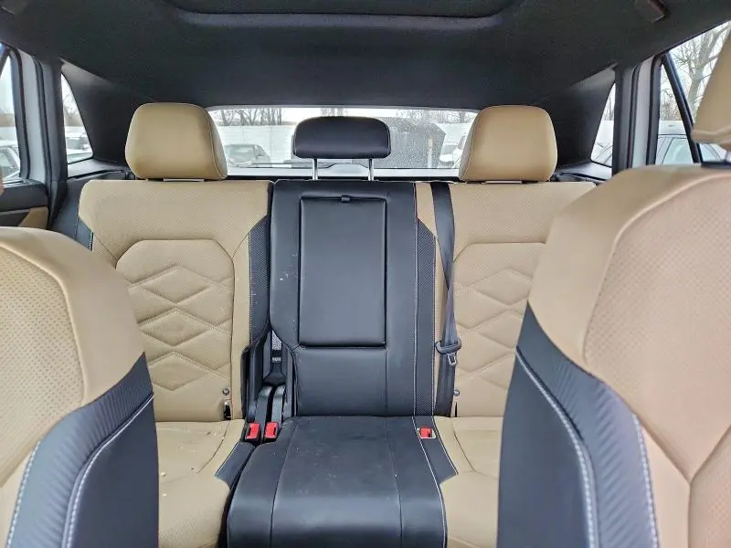 2024 VOLKSWAGEN ATLAS CROSS SPORT SE  