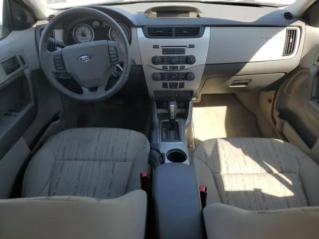2010 FORD FOCUS SE  