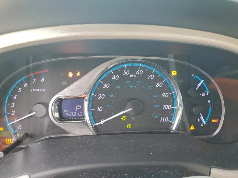 2013 TOYOTA SIENNA XLE  