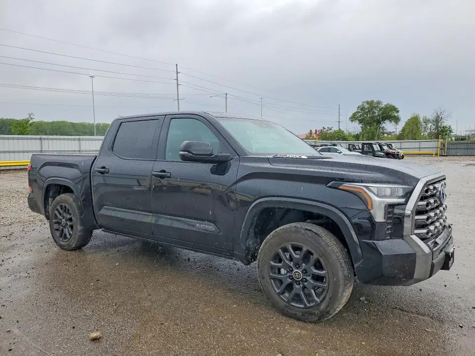2024 TOYOTA TUNDRA PLATINUM HV  