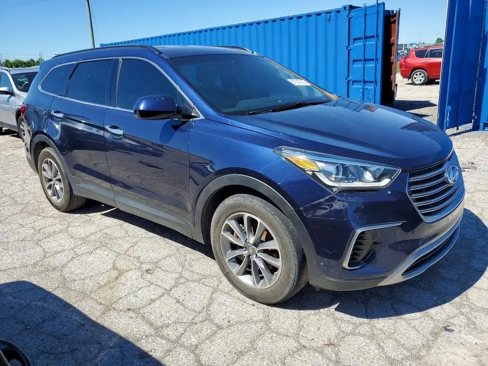 2017 HYUNDAI SANTA FE SE  