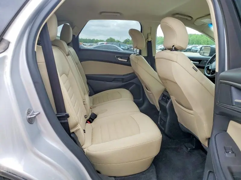 2015 FORD EDGE SE  