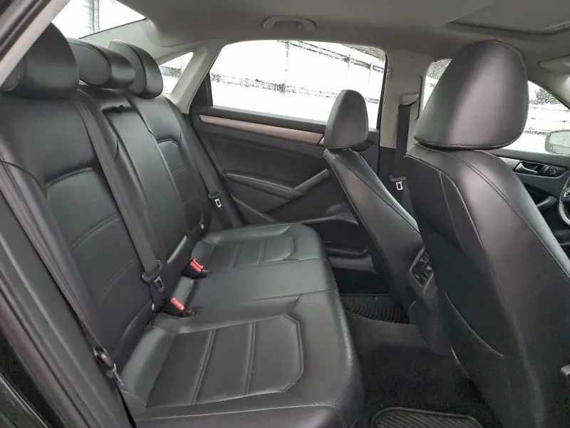 2014 VOLKSWAGEN PASSAT SE  