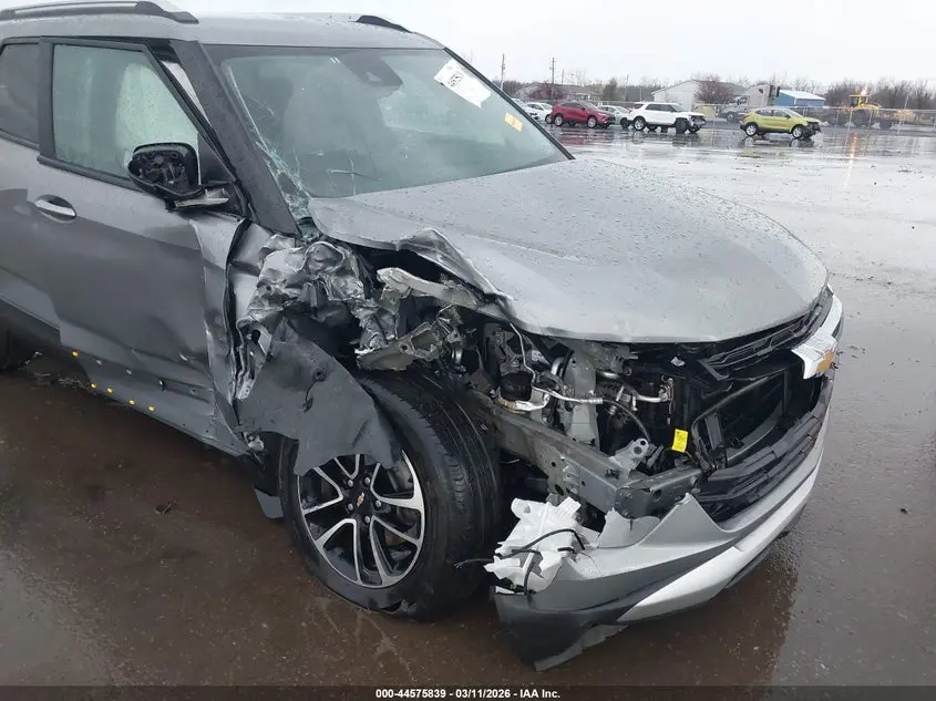 2025 CHEVROLET TRAILBLAZER FWD LT