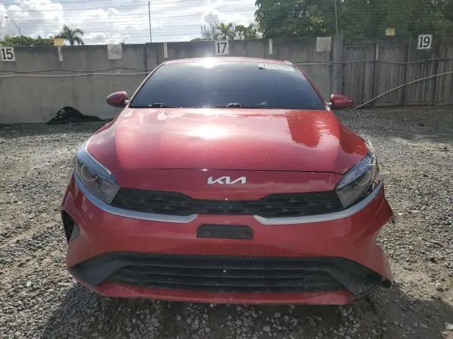 2023 KIA FORTE LX  