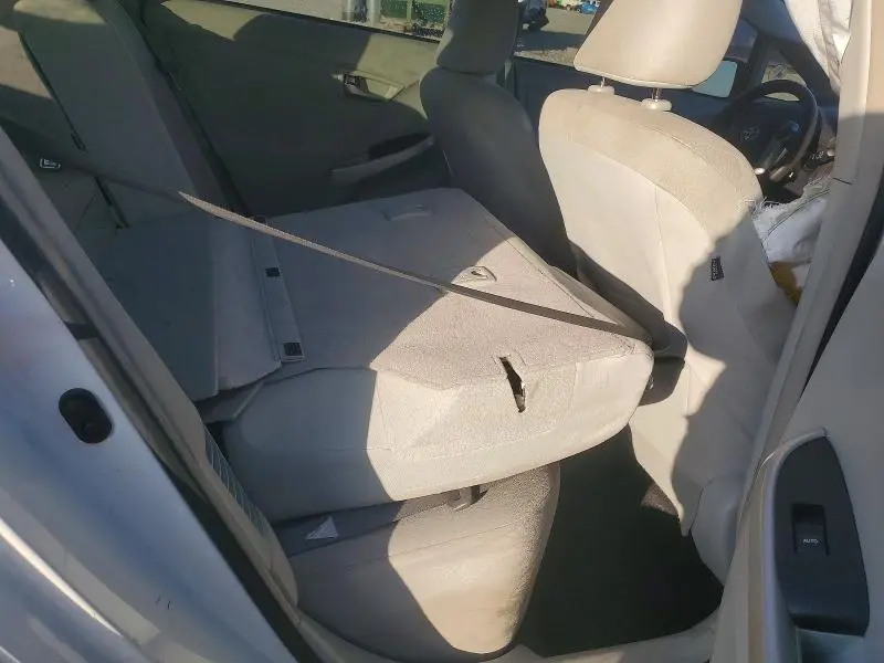 2015 TOYOTA PRIUS THREE  