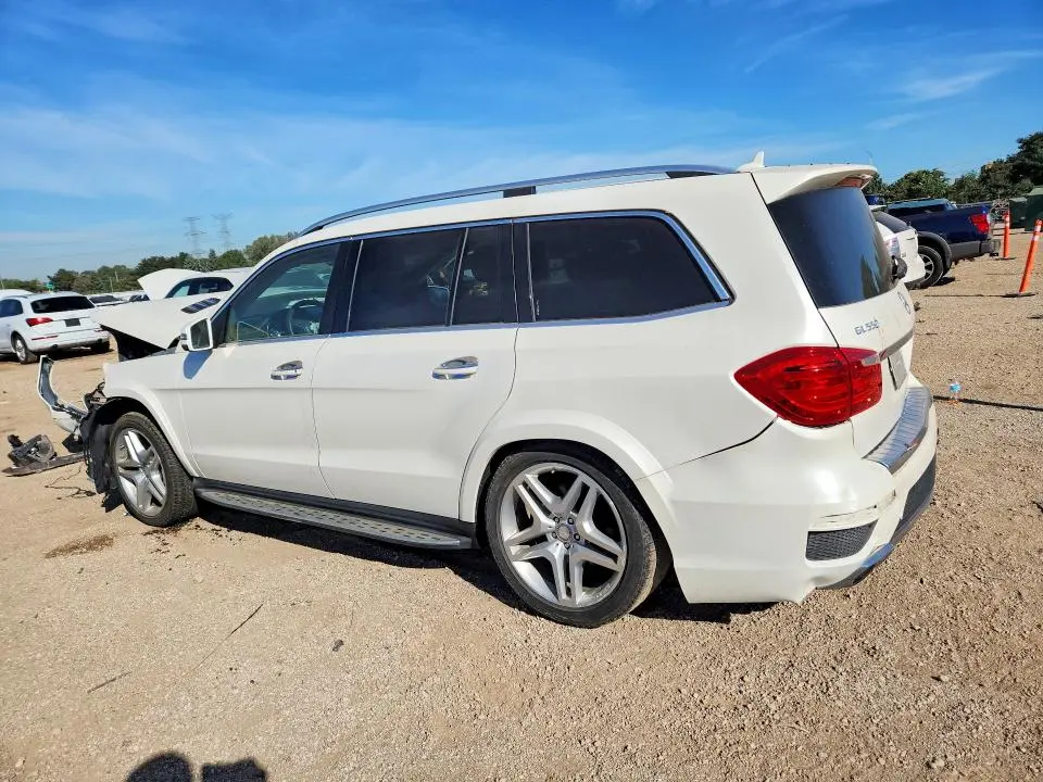 2015 MERCEDES-BENZ GL 550 4MATIC  