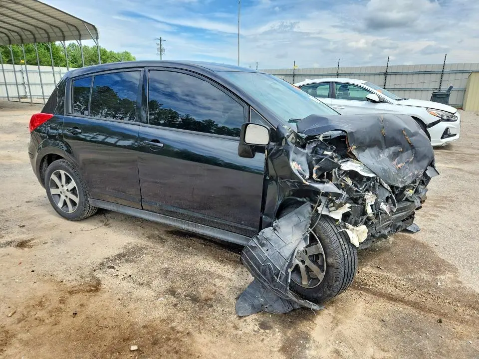 2012 NISSAN VERSA 1.8 S  