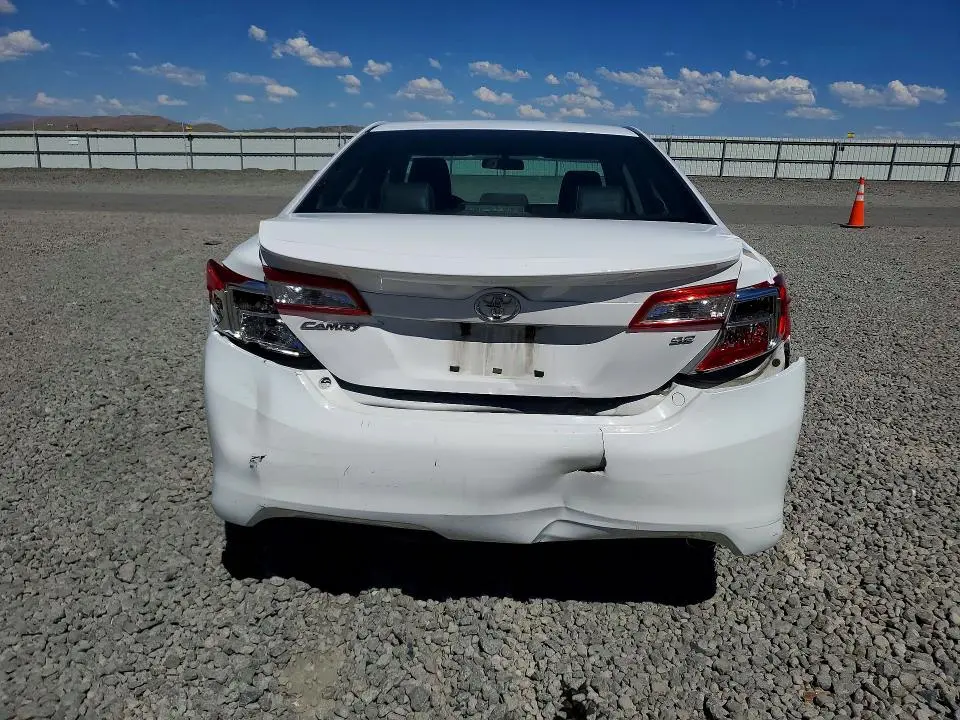 2012 TOYOTA CAMRY SE  