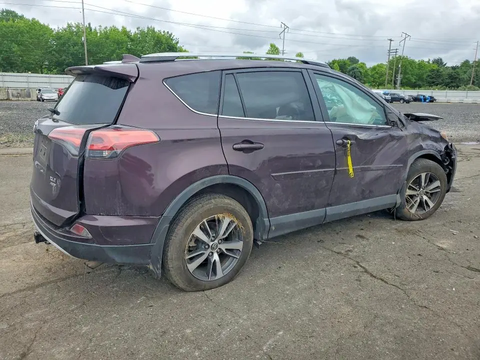 2016 TOYOTA RAV4 XLE  