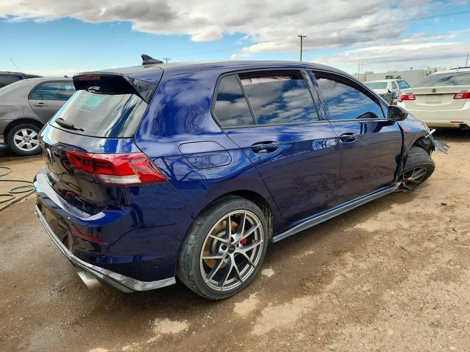 2022 VOLKSWAGEN GTI S  