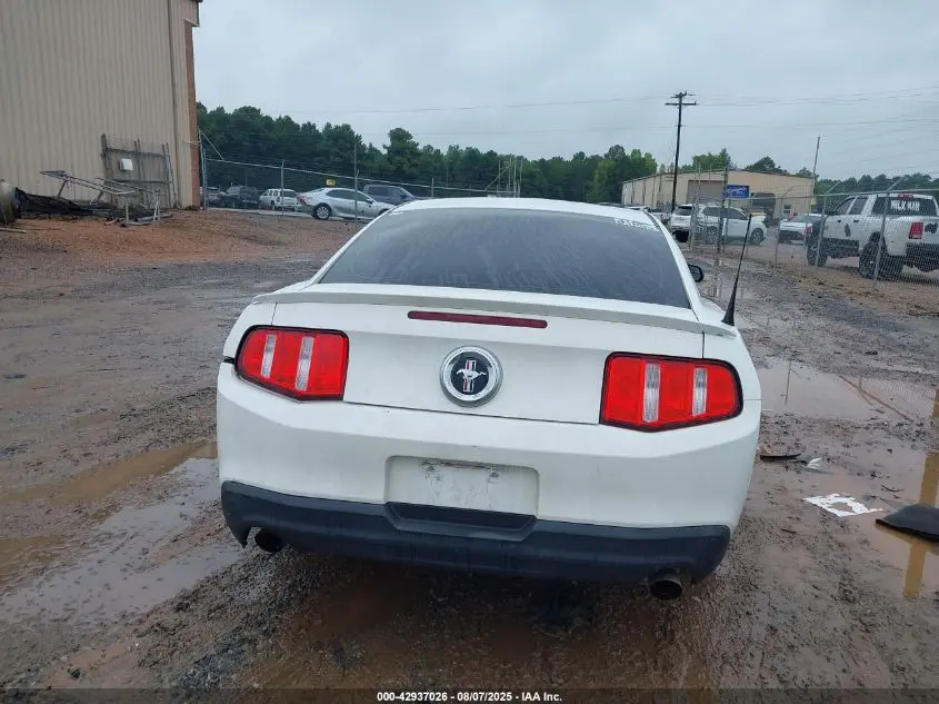 2012 FORD MUSTANG V6