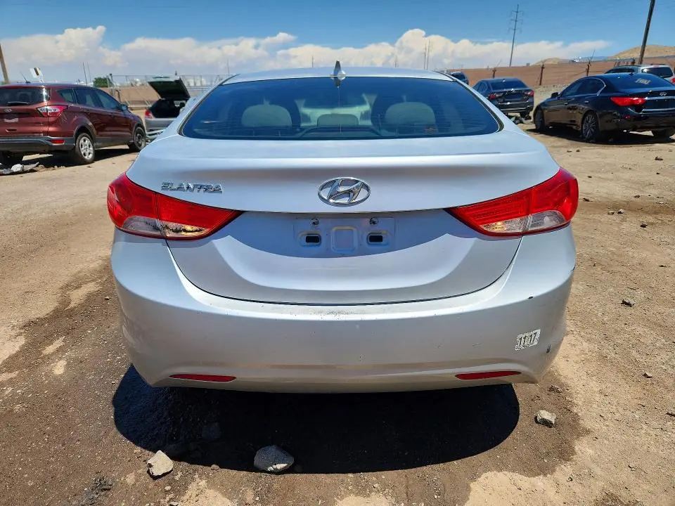 2012 HYUNDAI ELANTRA GLS  