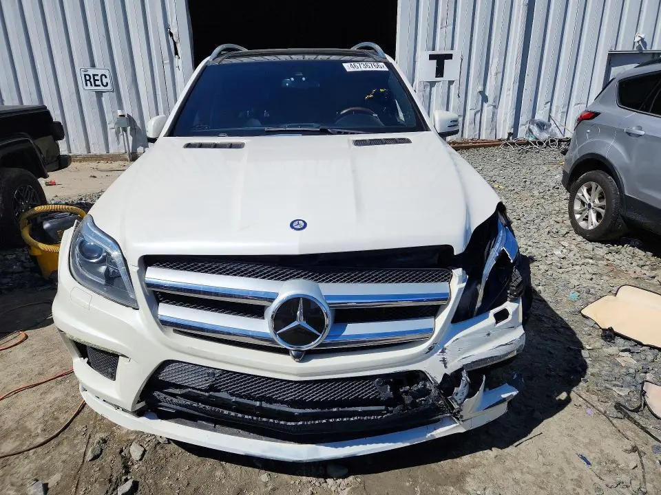 2015 MERCEDES-BENZ GL 550 4MATIC  