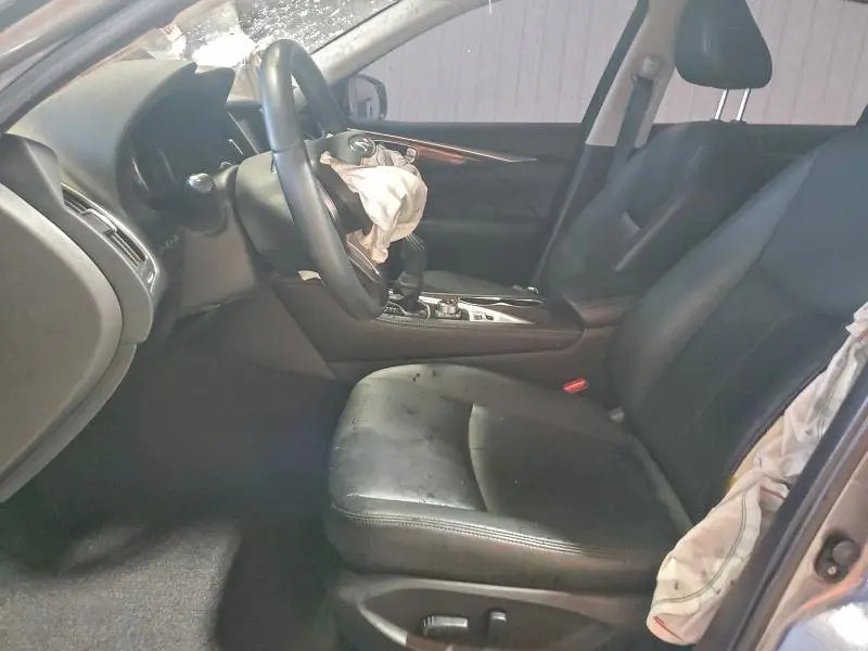 2019 INFINITI Q50 LUXE  