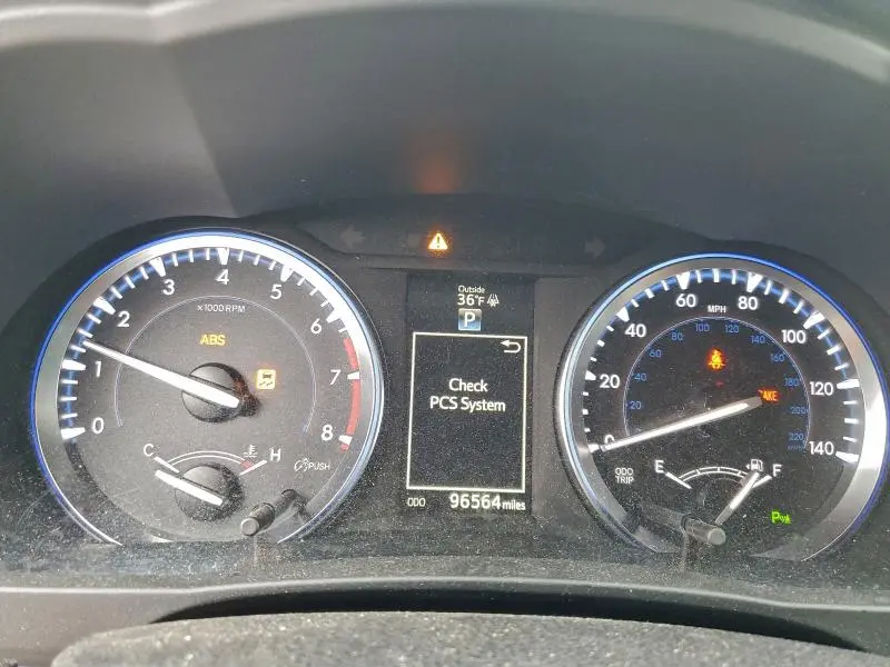 2015 TOYOTA HIGHLANDER LIMITED  