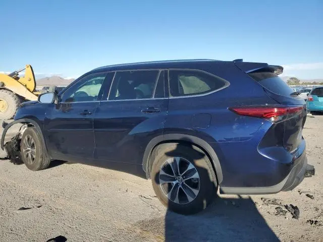 2020 TOYOTA HIGHLANDER XLE  