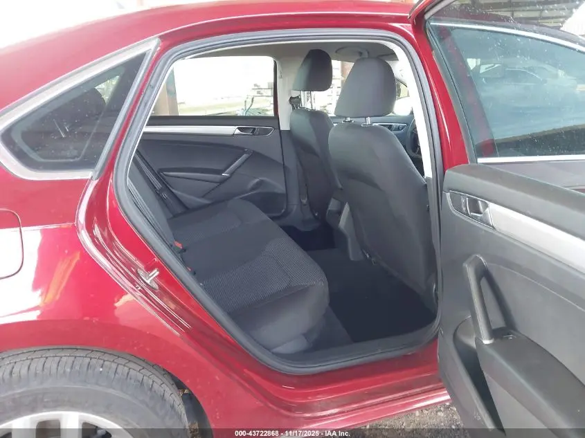 2016 VOLKSWAGEN PASSAT 1.8T R-LINE/1.8T S