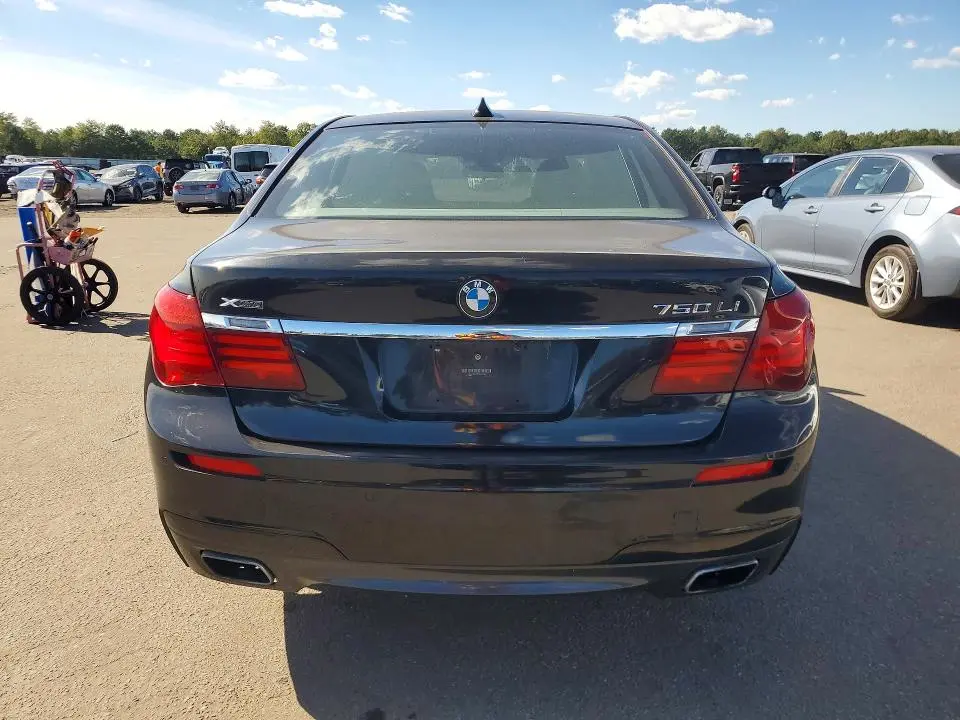 2013 BMW 750 LXI  