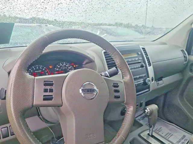 2011 NISSAN FRONTIER S  