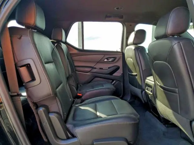 2022 CHEVROLET TRAVERSE LT  