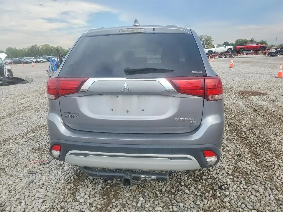 2019 MITSUBISHI OUTLANDER SE  
