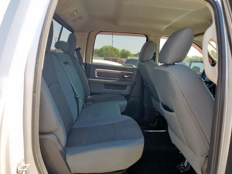 2015 RAM 1500 SLT