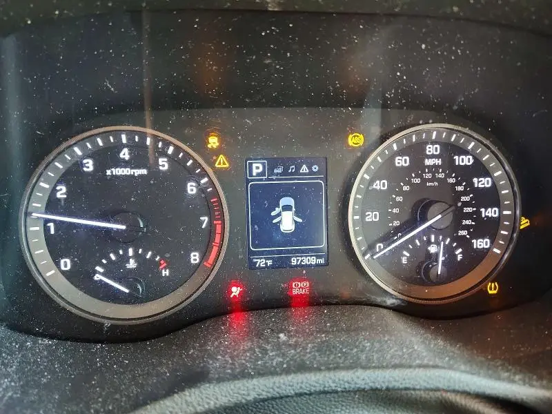 2017 HYUNDAI TUCSON SE  