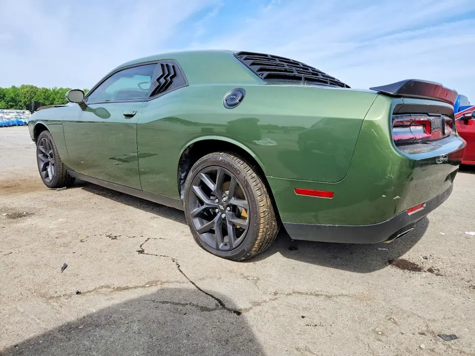 2021 DODGE CHALLENGER SXT  