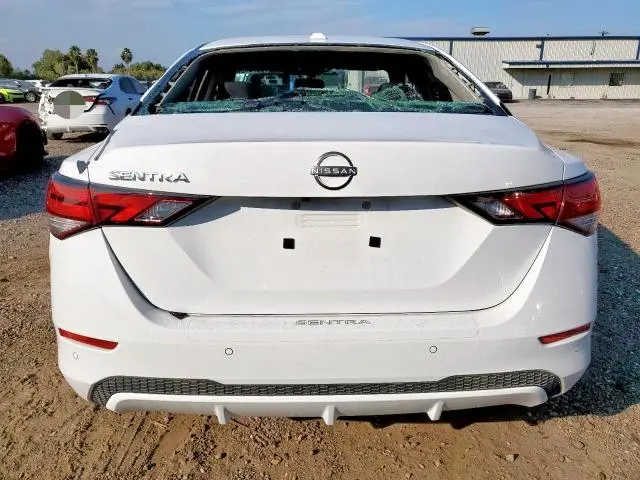 2025 NISSAN SENTRA SV  