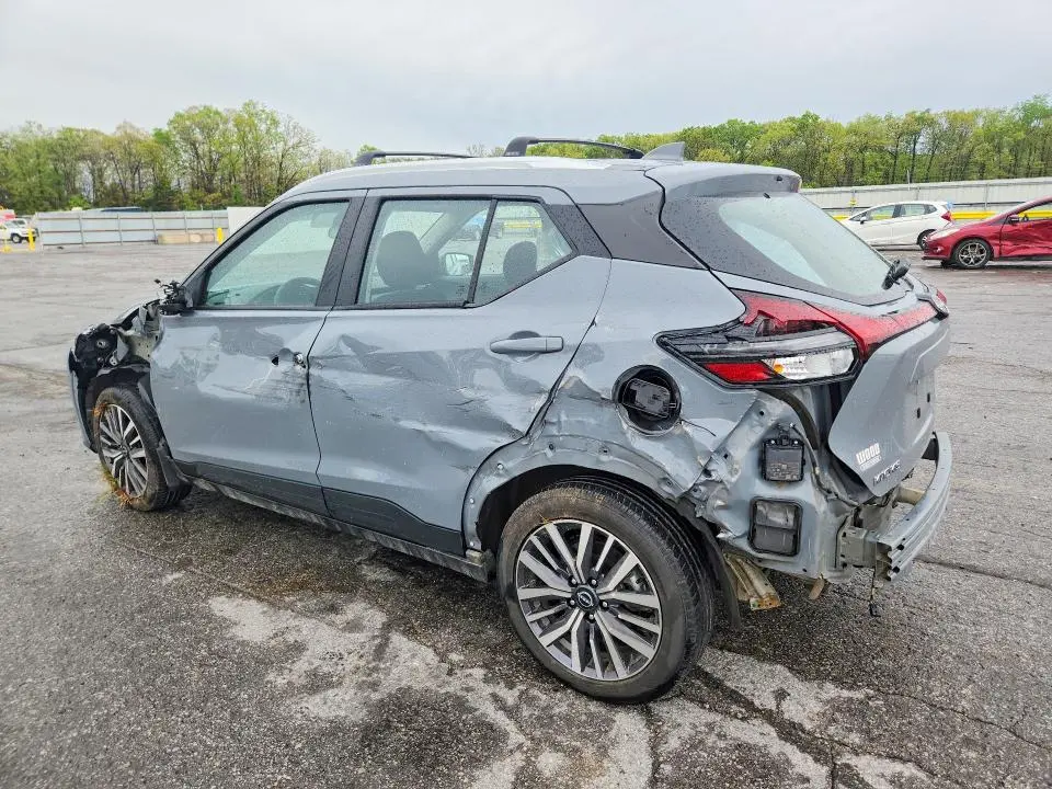 2024 NISSAN KICKS SV  