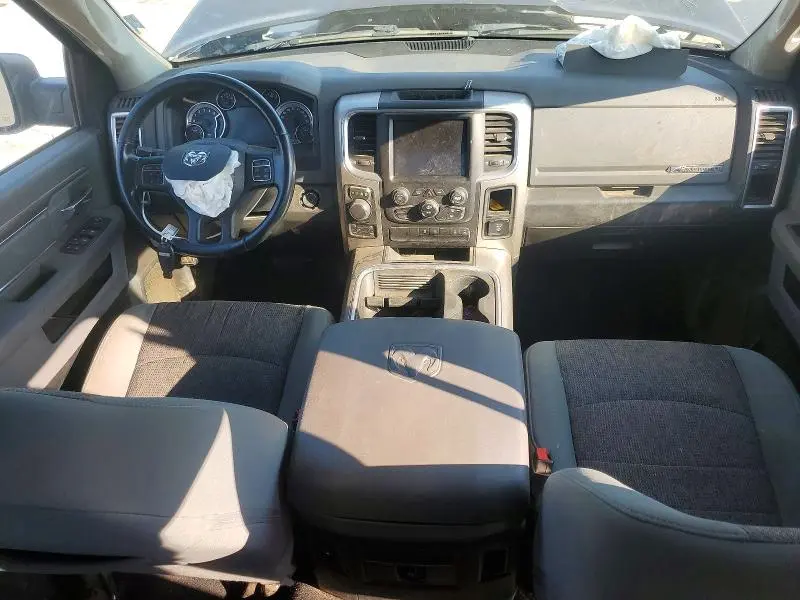 2018 RAM 1500 SLT  