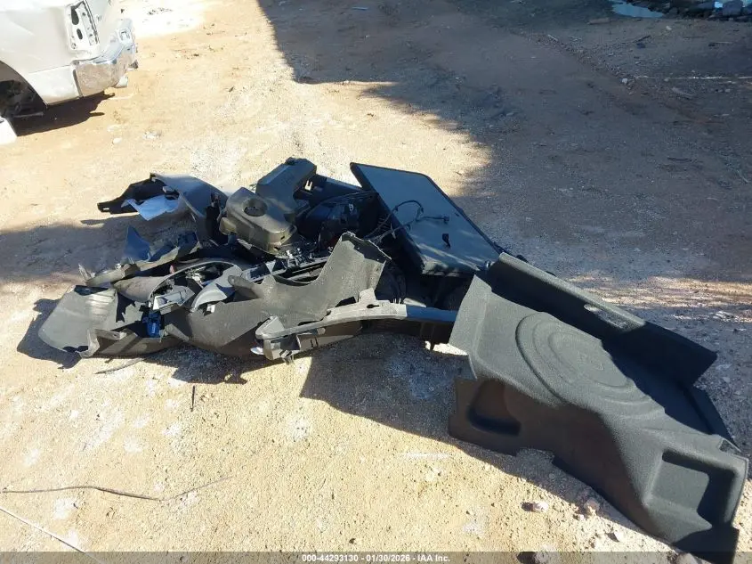 2023 CHEVROLET EQUINOX FWD 2FL