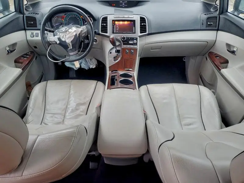 2012 TOYOTA VENZA LE  