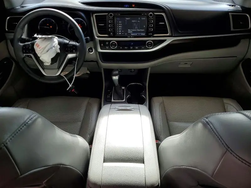 2015 TOYOTA HIGHLANDER LIMITED  