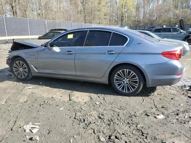 2019 BMW 530E 