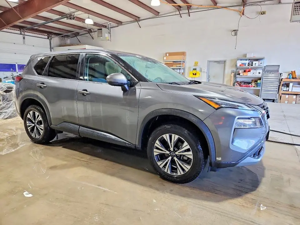 2022 NISSAN ROGUE SV  