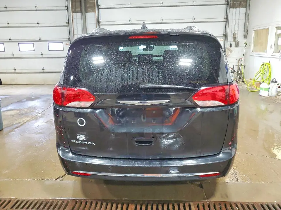 2017 CHRYSLER PACIFICA TOURING L PLUS  