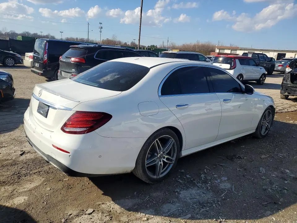 2019 MERCEDES-BENZ E 300  