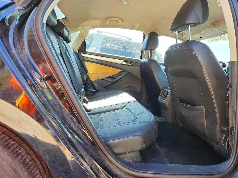 2013 VOLKSWAGEN PASSAT SE  